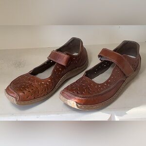 Rieker Brown Flats with Strap